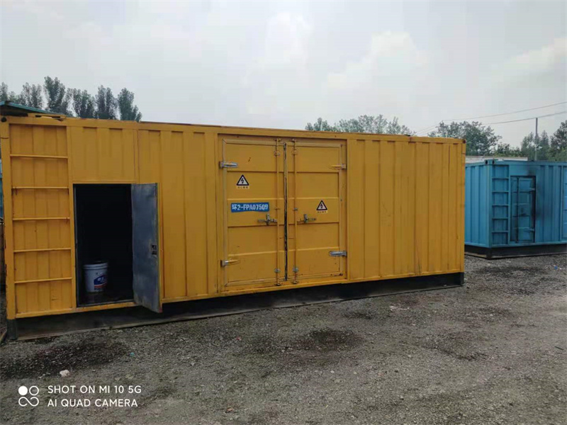 马龙200KW柴油发电机组需要配备什么型号的电缆线?